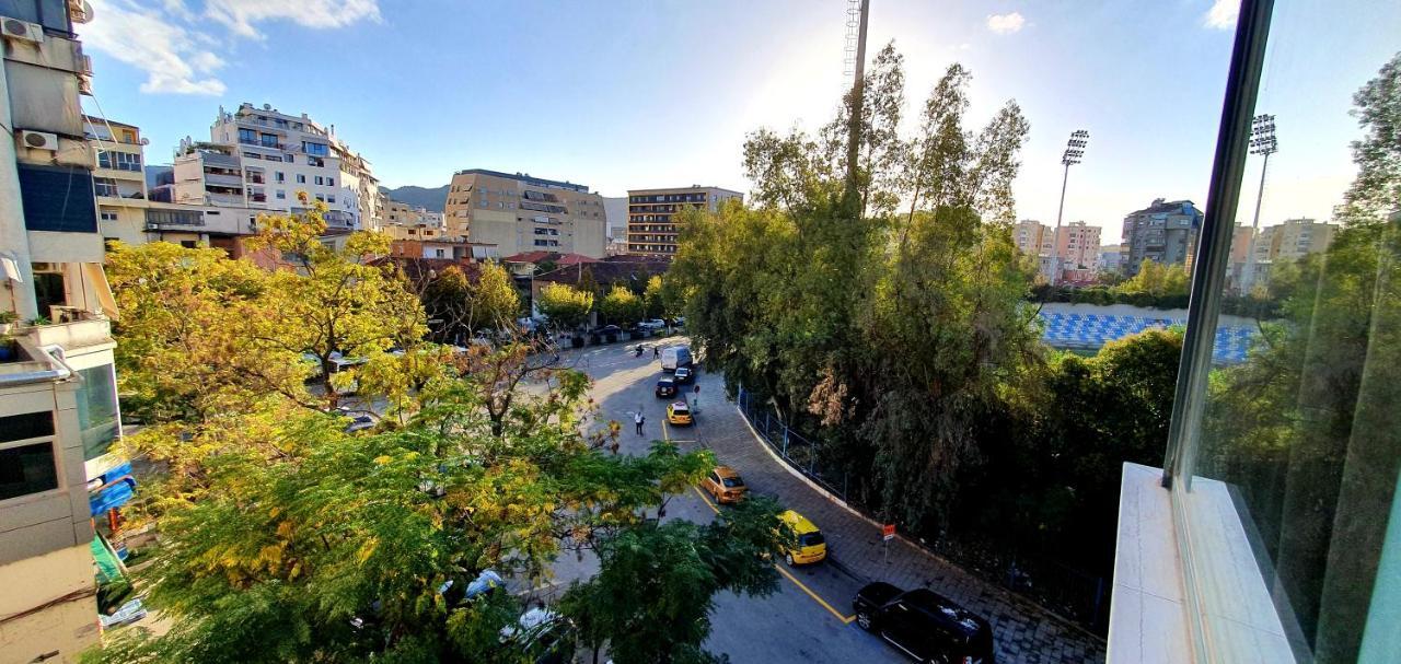 Nov Hotel Тирана Екстериор снимка